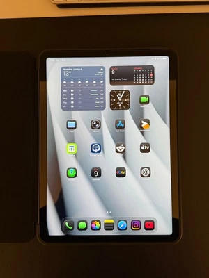 Apple iPad Air 5th Gen. 64GB, Wi-Fi, 10.9in - Space Grey - Image 1 of 4