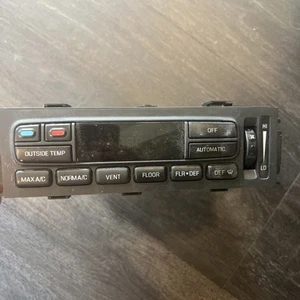 2002-2005 Ford Grand Marquis Heat/AC Climate Control P/N: XXXX-18C612-XX - Picture 1 of 5