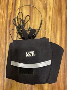 Vintage TUNE Belt CD Player Walkman Holder Plus Headphones - Picture 1 of 6
