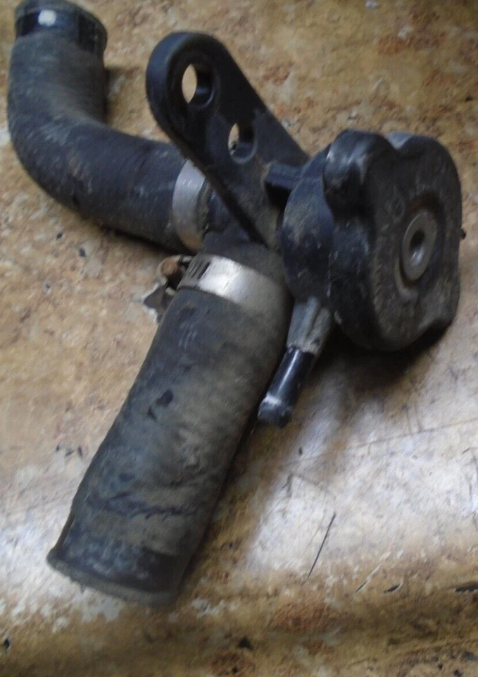 Kawasaki Ninja EX250 EX 250 J EX250J 2009 motor refrigerante refrigeración relleno tapa del cuello Foto 1 de 1