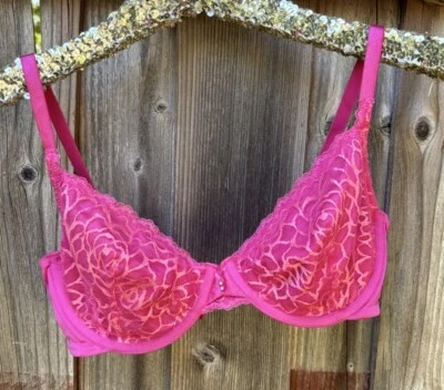 Sujetador 36D Lily of France 2177140 Sensacional Demi de encaje con aros en muy buen estado Foto 1 de 4