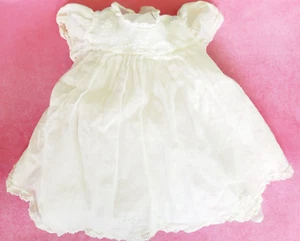 Vestito Bambola Bianco Vintage Disegno Ricamo - Leggi Descrizione - A1 - Foto 1 di 11