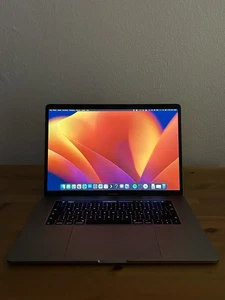 Apple MacBook Pro 2017 - 15.4" I7 2.9GHz, 16GB, 512GB - Bild 1 von 12