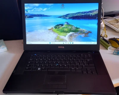 DELL PRECISION M4500/INTEL I5 M560 2.67GHZ/8 GB/NVIDIA QUADRO FX880M/SSD 250GB - Immagine 1 di 4