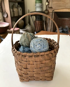 6 Antique Handmade Rag Balls Calico Blues Primitive Vintage Woven Basket - Picture 1 of 11
