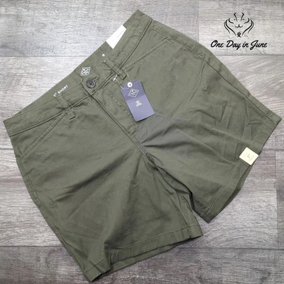 Pantalones cortos de tiro medio St. John's Bay talla 6 Foto 1 de 4