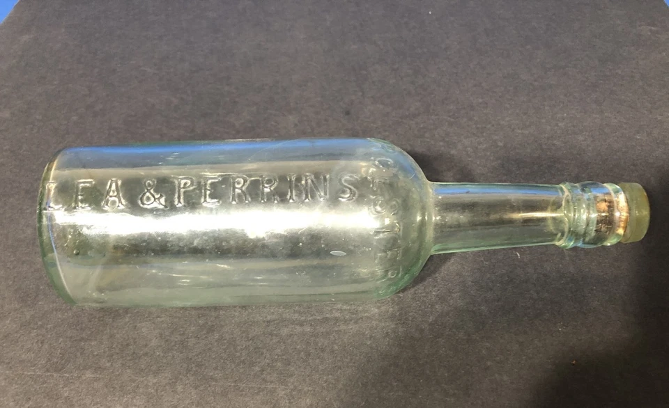 Tapón de vidrio para botella verde Lea Perrins vintage y corcho 906 K circa años 1880-1920 Foto 1 de 4