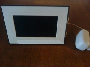 Kodak easy share P 720 digitaler Bilderrahmen Display ca. 17,8 cm weiß 7 " - Bild 1 von 1