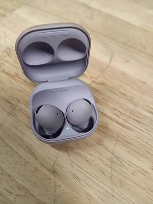 Samsung Galaxy Buds2 Pro R510 - Usado falta funda de goma Foto 1 de 2
