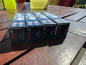 Bosch Spark Plugs Iridium - Picture 1 of 8