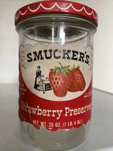 Vintage Smuckers Erdbeere Einmachglas mit Etikett 20 Unzen Orrville Prop Display TV - Bild 1 von 5