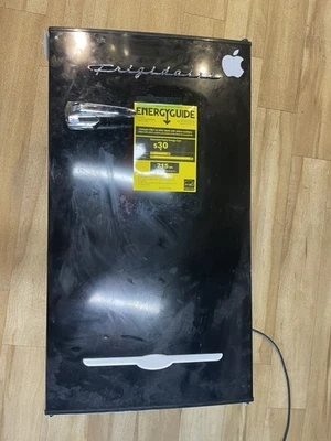 FRIGIDAIRE EFR376-CORAL-6COM*recogida en tienda* (PSJ007225) Foto 1 de 4