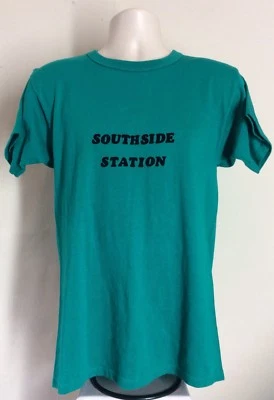 Camiseta De Colección Años 80 Champion Brand Southside Station Verde Azulado S/M Letras de Rebaño Foto 1 de 4