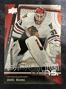 2009-10 Upper Deck Young Guns 225 Antti Niemi Chicago Blackhawks - Picture 1 of 2