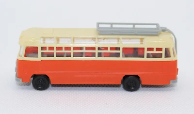 dm1410, RAR Alter HERR ex. DDR Ikarus 31 BUS Reisebus hellorange TOP 1:87 / H0 - Bild 1 von 4