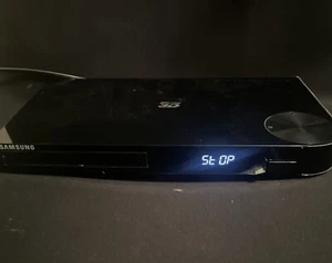 Samsung BD-H6500/ZA 1080p Full HD Wi-Fi and 3D Blu-ray Disc Player - No Remote - Picture 1 of 3
