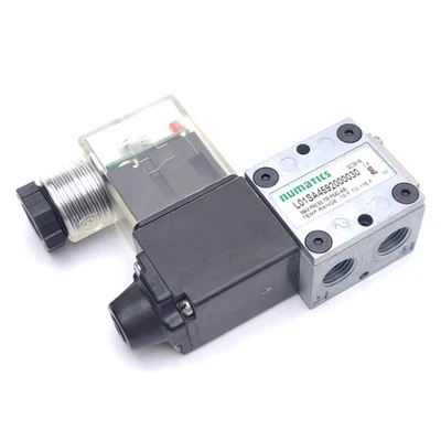 Numatics L01SA4592000030 Solenoid Valve, 4/2 Way, 1/8 NPTF, 110VAC Coil, 150 psi