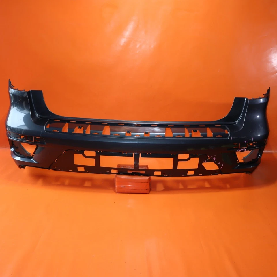 PARAGOLPES TRASERO MERCEDES BENZ GL550 2013 2014 2015 AMG GL63 A166 885 6725 OEM Foto 1 de 4