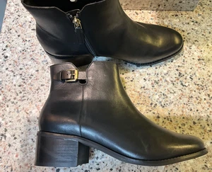 NEW COLE HAAN HAIDYN BLACK LEATHER BOOTS SIZE 9.5 B SIDE ZIP BOOTIE  $225 - Bild 1 von 12