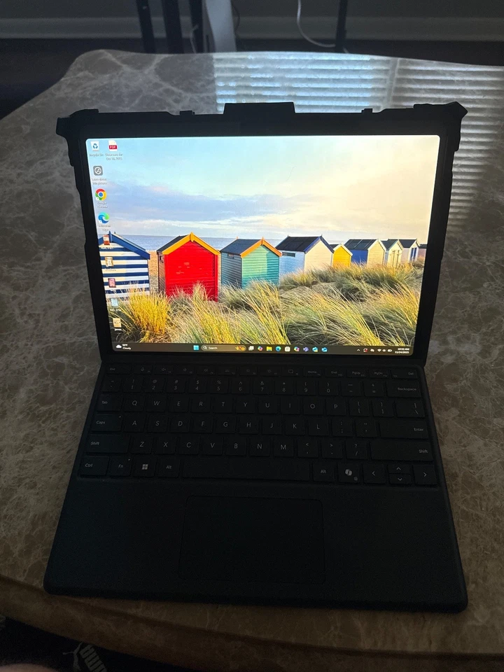 Microsoft surface pro 11th edition 13inch, copilot with Microsoft keyboard   - Image 1 of 4