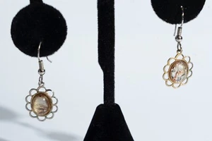 Vintage Fashion Earrings Unsigned - Dangling - Picture 1 of 4