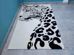 Bengal Tiger Hand-Tufted Rug | White & Black 100% NZ Wool Premium Carpet - Picture 1 of 3