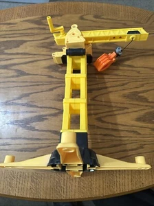 Handy Manny Construction Crane Fisher Price Toy Plastic Cranks Works Perfect - Picture 1 of 7