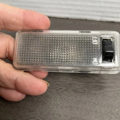 Luz trasera hatchback ford festiva  Foto 1 de 4