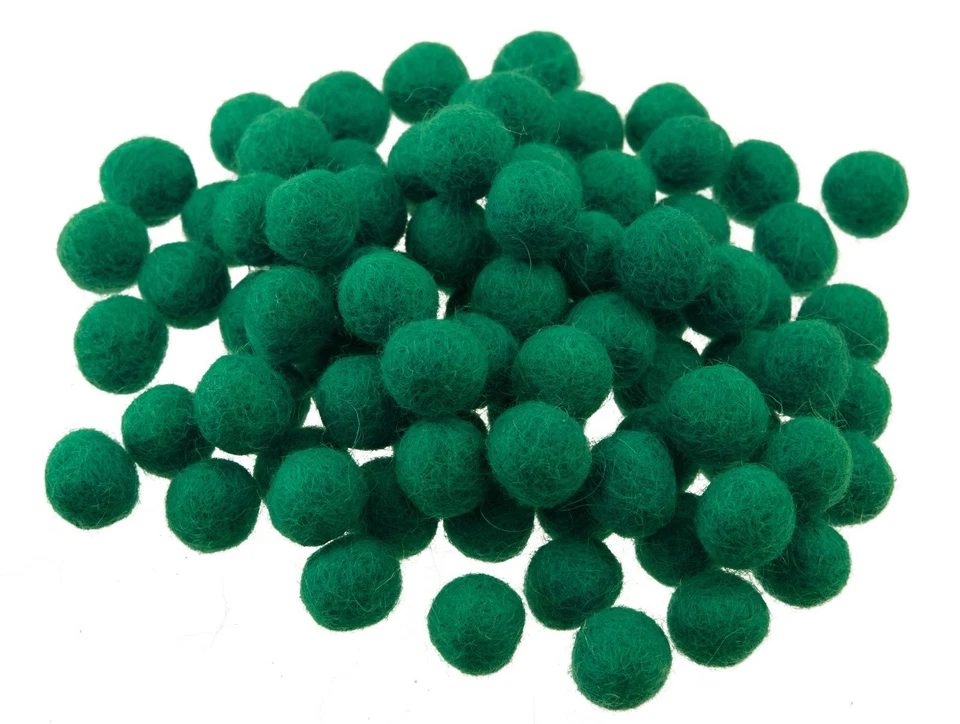 25 perles boules de feutre feutrine laine naturelle ø=1.3 cm Nepal vert 213