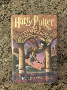 Harry Potter and the Sorcerer's Stone By J.K. Rowling (HCDJ) 1st American Ed - Picture 1 of 10