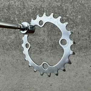 Vintage Shimano IG M-22 Chainring 22 Tooth 22t 64 BCD Silver Steel 4 Arm B01 - Picture 1 of 11