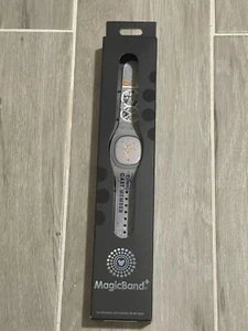 Disney 100 Years Tinkerbell MagicBand+ Magic Band Plus Cast Member Exclusive - Picture 1 of 1