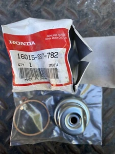 (HP-1) 16015-887-782 OEM Honda Float Bowl Chamber - Picture 1 of 5