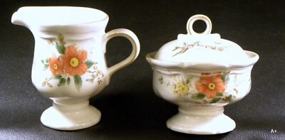 Patrón CAPISTRANO de gres MIKASA HERITAGE ~ Crema y azucarero cubierto Foto 1 de 4