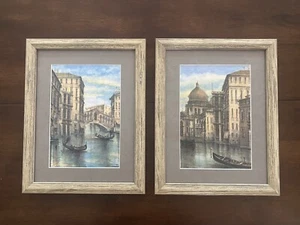 Coppia di stampe artistiche incorniciate Venezia Italia via d'acqua firmate Teresa - Foto 1 di 8