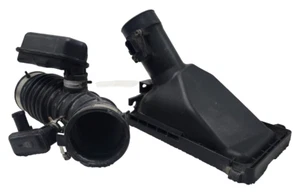 2014 Infinity Q50 Driver Side Air Intake Tube & Upper Air Box - Bild 1 von 16
