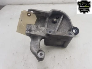2014 VOLVO V40 (MV) HATCHBACK 5-DRS 2.0 D4 16V (D4204T14) ENGINE MOUNT 31480515 - Picture 1 of 4
