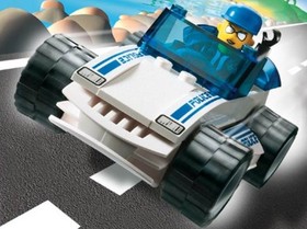 LEGO Speedy Police Car 4666 Used complete with box and instructions