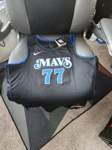 Luka Doncic Dallas Mavericks Nike Authentic Jersey Size XL - Picture 1 of 4