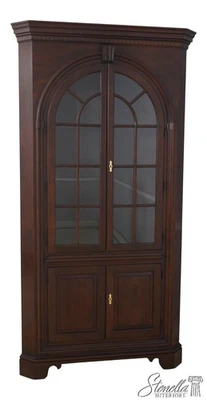 70970: Gabinete de esquina alto STATTON Old Towne Cherry Foto 1 de 4