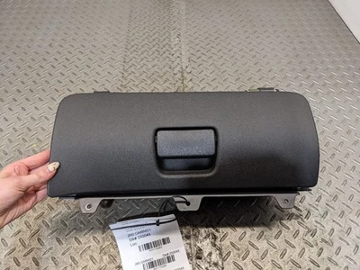 2019 - 2022 CHEVROLET SILVERADO 1500 DASH RIGHT GLOVE BOX STORAGE OEM 84 1170263 - Image 1 of 4