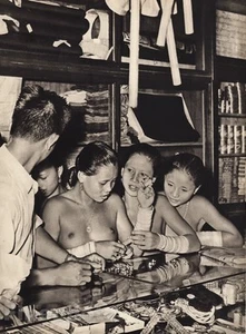 1940s K.F. WONG Original BORNEO FEMALES NUDE Breast Jewelry Shop Photo Art 12X16 - Picture 1 of 1