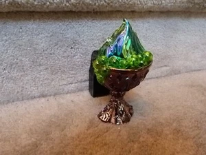 Bath & Body Works Ghostly Goblet Halloween Wallflowers Plug In Light Diffuser  - Picture 1 of 8