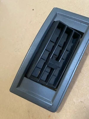 Chevrolet S10 GMC S15 1986-1993 conductor esquina lateral izquierda tablero ventilación OEM Foto 1 de 4
