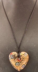 VINTAGE MURANO HEART LARGE PENDANT SIZE 45X45 mm ON LEATHER CORD 20CM LENGTH - Bild 1 von 6