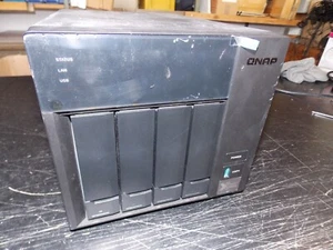 Storage System QNAP TS-473, 4x8 TB Festplatten (2407-35), MwSt - Bild 1 von 4