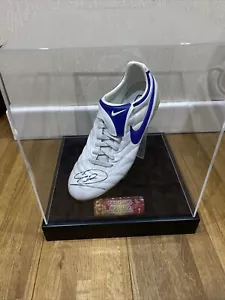 Cristiano Ronaldo CR7 Signed Nike Football Boot 07’-08’ Season display box, COA - Picture 1 of 10