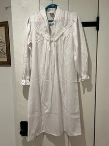vintage gilligan o'malley nightgown Floral Embroidery Lace White Size Small - Picture 1 of 10