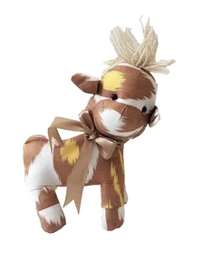 CAPRICHOSO IKAT DE PELUCHE VESTIDO "MOOMOO" LA PANTORRILLA - HECHO A MANO - RELLENO Y SUAVE - Imagen 1 de 5