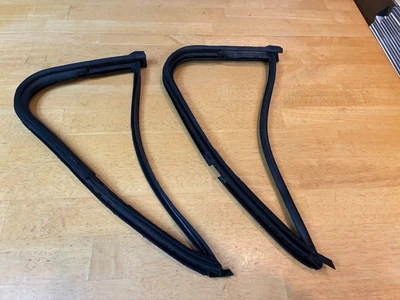 Camión Ford 1973-79 F100/250/350 y 1978-79 Bronco derecha izquierda ventilación ventana impermeabilización Foto 1 de 4